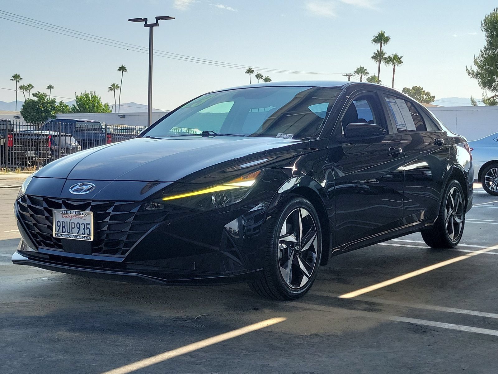 Used 2023 Hyundai Elantra SEL w/ Convenience Package FWD image 5