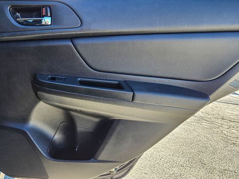 Used 2014 Subaru Crosstrek 2.0i Limited image 29