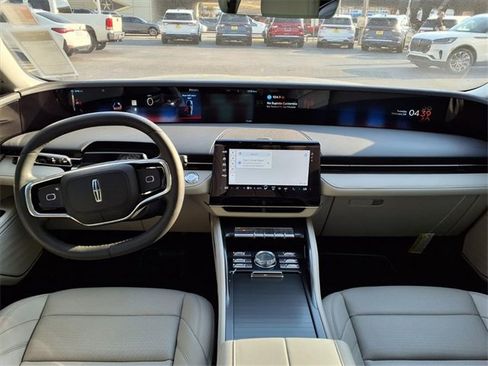 New 2026 Lincoln Nautilus Premier image 6