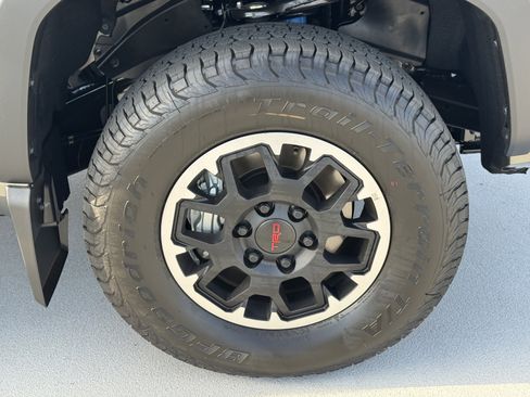 New 2026 Toyota Tacoma TRD Off-Road AWD/4WD image 15