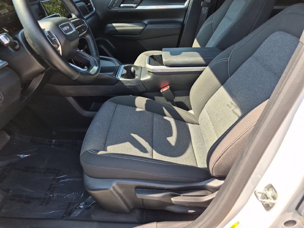 Used 2026 GMC Terrain Elevation AWD/4WD image 23