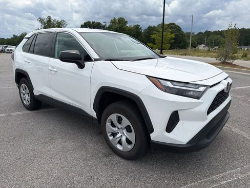 Used 2024 Toyota RAV4 LE FWD image 5