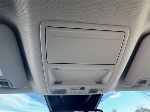 New 2025 Ford Ranger Lariat w/ FX4 Off-Road Package image 32