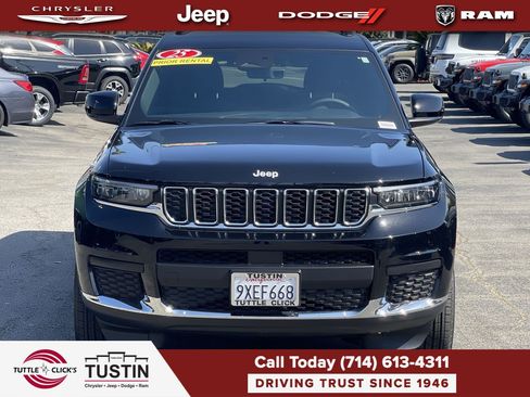 Used 2025 Jeep Grand Cherokee L Laredo w/ Luxury Tech Group I AWD/4WD image 2