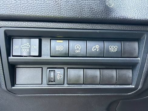 Used 2022 Toyota Tundra SR RWD image 18