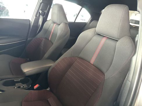 Used 2025 Toyota Corolla SE FWD image 13