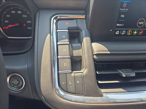 Used 2024 Chevrolet Suburban LS RWD image 12