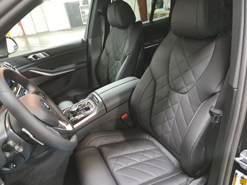 New 2026 BMW X5 xDrive50e w/ Executive Package AWD/4WD image 15