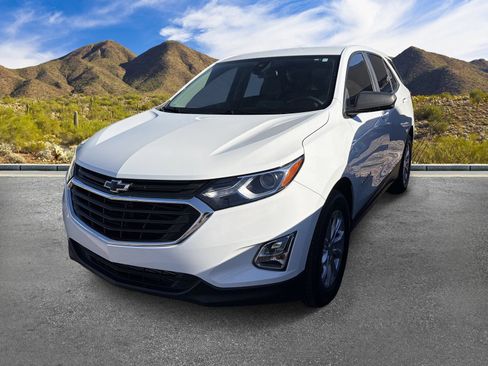 Certified 2021 Chevrolet Equinox LS w/ LS Convenience Package FWD image 2