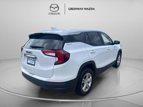 Used 2024 GMC Terrain SLE FWD image 7