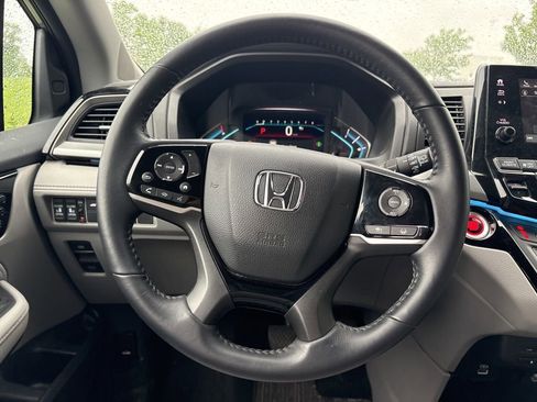 Used 2024 Honda Odyssey Touring image 21