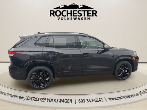 Used 2026 Volkswagen Tiguan SE R-Line AWD/4WD image 8