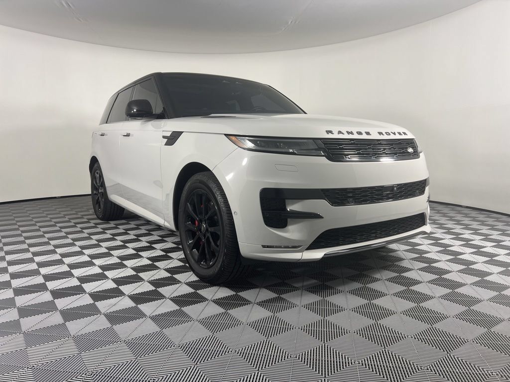 Used 2023 Land Rover Range Rover Sport SE Dynamic AWD/4WD image 2