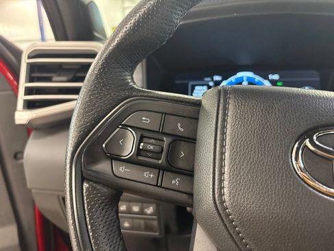 Used 2025 Toyota Sequoia Platinum w/ TRD Off-Road Package AWD/4WD image 26