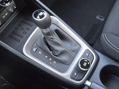 New 2026 Hyundai Venue SEL image 15