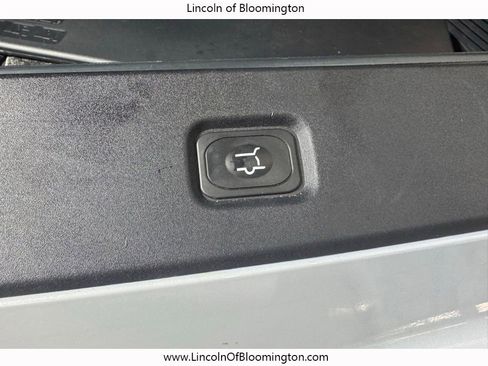Used 2025 Lincoln Navigator L Black Label image 33