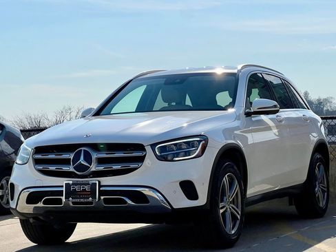 Certified 2022 Mercedes-Benz GLC 300 4MATIC image 4