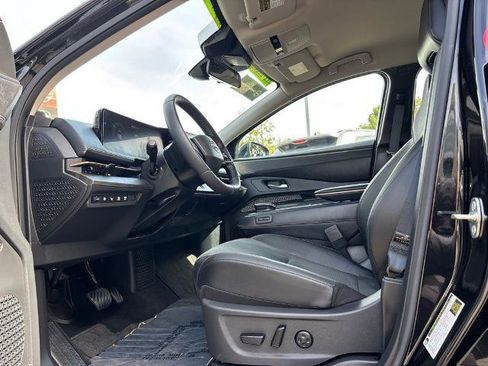 Certified 2024 Nissan Ariya AWD image 14