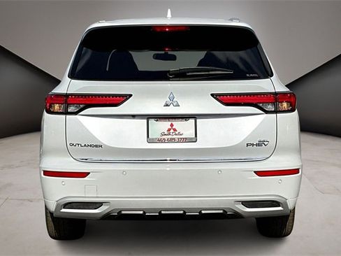 New 2025 Mitsubishi Outlander SEL image 5