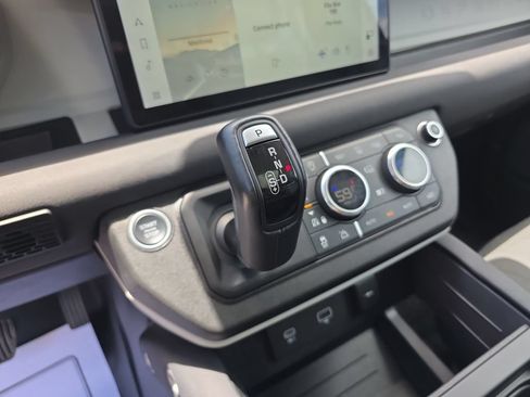 Used 2020 Land Rover Defender 110 S AWD/4WD image 26
