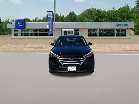 Used 2018 Hyundai Tucson SE AWD/4WD image 3