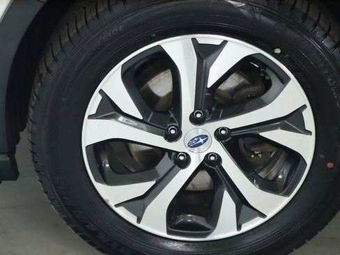 Used 2020 Subaru Outback Limited image 37