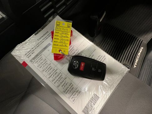 Certified 2024 Toyota Tacoma SR5 image 37
