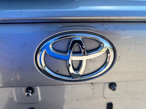 Used 2024 Toyota RAV4 XLE AWD/4WD image 10
