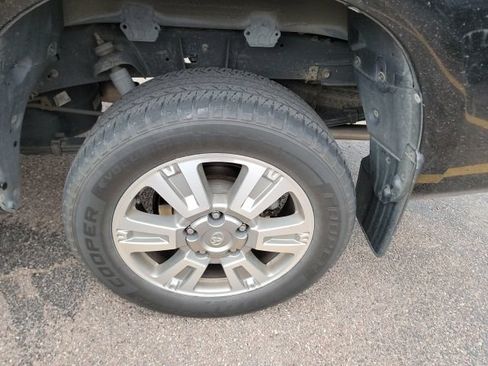 Used 2012 Toyota Tundra 4x4 Double Cab w/ Tow Pkg image 8
