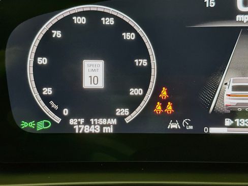 Used 2024 Porsche Cayenne Turbo GT AWD/4WD image 9