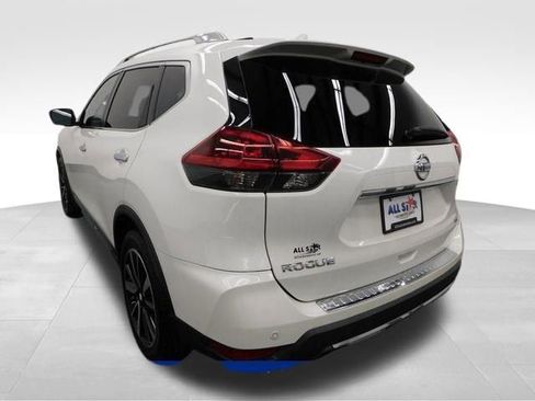 Used 2019 Nissan Rogue SL w/ Premium Package image 9