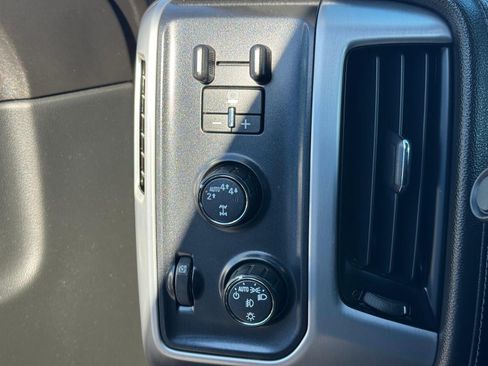 Used 2019 GMC Sierra 1500 SLE w/ SLE Value Package image 11