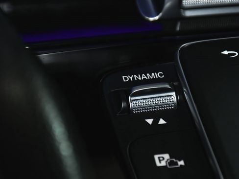 Used 2025 Mercedes-Benz GLS 450 GLS 450 image 40