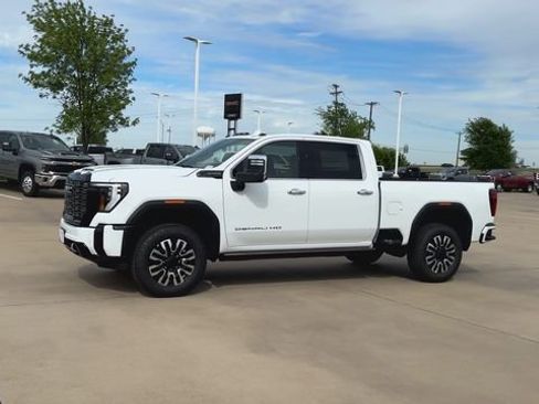 New 2026 GMC Sierra 2500 Denali Ultimate image 5