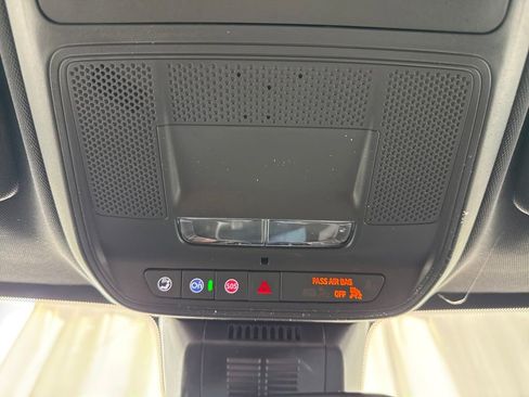 New 2026 Chevrolet Equinox LT w/ Convenience Package II image 33