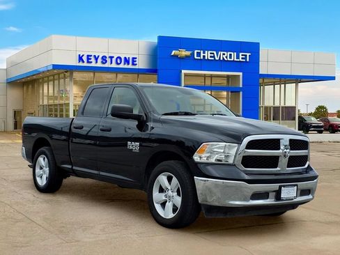 Used 2024 RAM 1500 Classic SLT AWD/4WD image 1