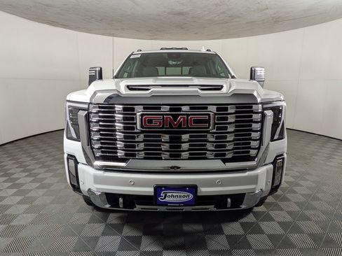 New 2025 GMC Sierra 3500 Denali w/ Denali Reserve Package image 2