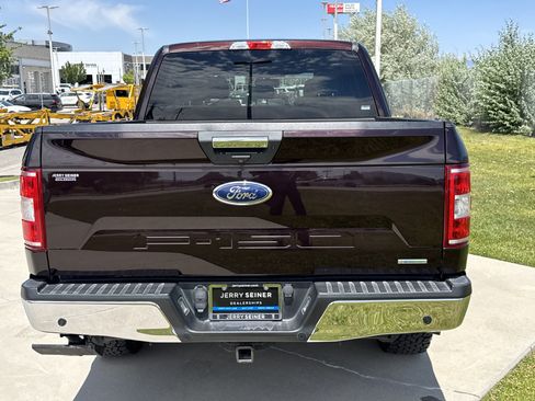 Used 2018 Ford F150 XLT w/ Equipment Group 302A Luxury AWD/4WD image 4