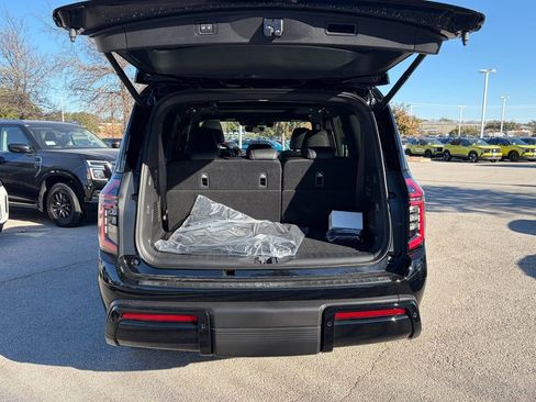 New 2026 Nissan Armada PRO-4X AWD/4WD image 24