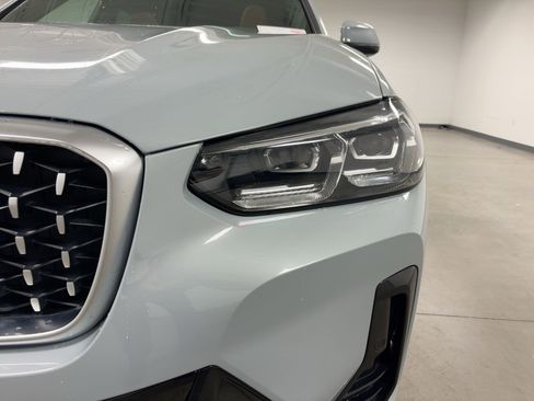 Certified 2025 BMW X4 xDrive30i image 10