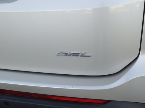 Used 2017 Ford Edge SEL w/ Equipment Group 201A FWD image 35