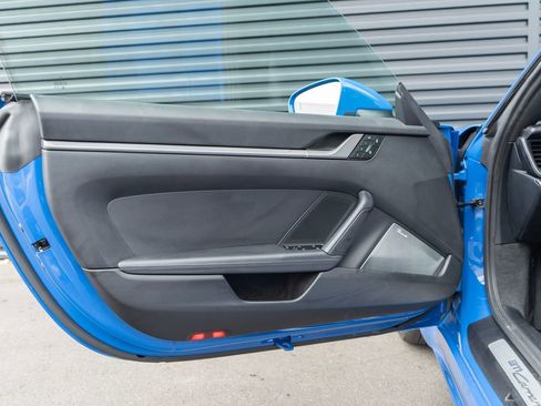 Certified 2025 Porsche 911 Carrera T image 27