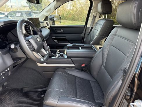 Used 2024 Toyota Tundra Limited image 11