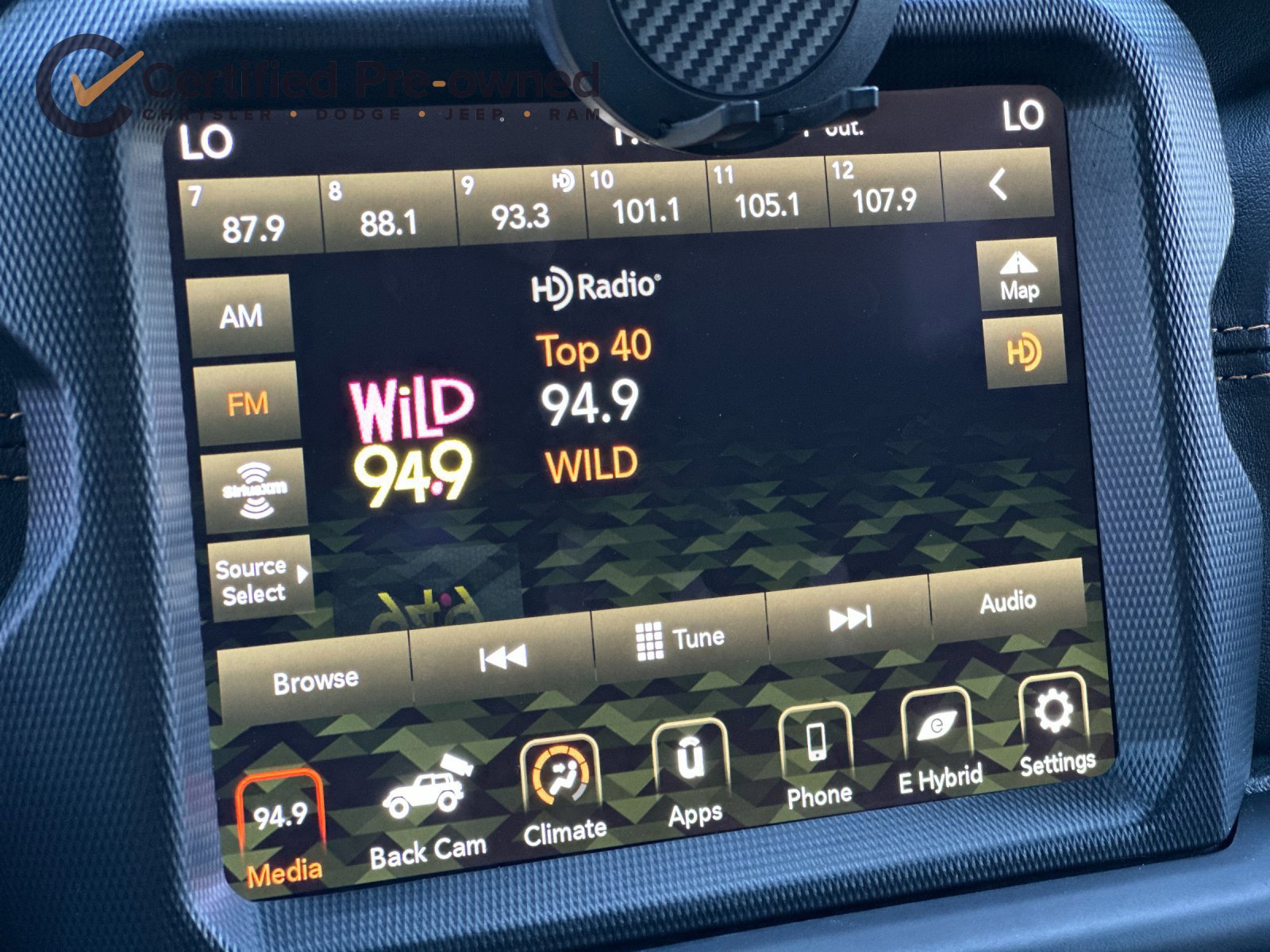 Used 2021 Jeep Wrangler Unlimited Sahara AWD/4WD image 19