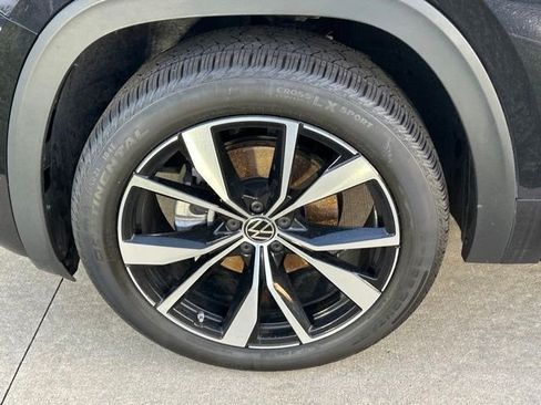 New 2026 Volkswagen Atlas Cross Sport SEL Premium R-Line AWD/4WD image 11
