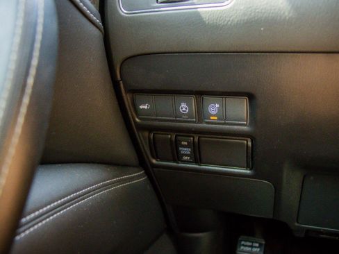 Used 2022 INFINITI QX80 Luxe w/ All-Season Package RWD image 25