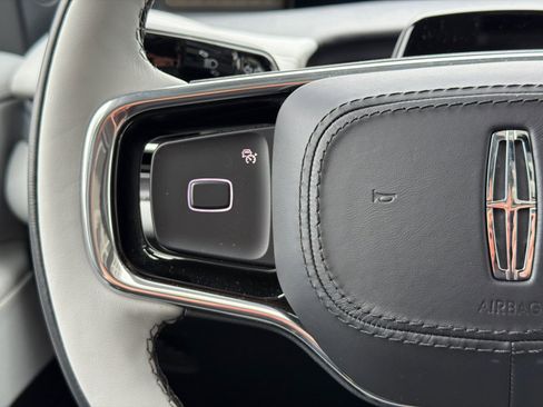 New 2026 Lincoln Navigator L Black Label AWD/4WD image 25