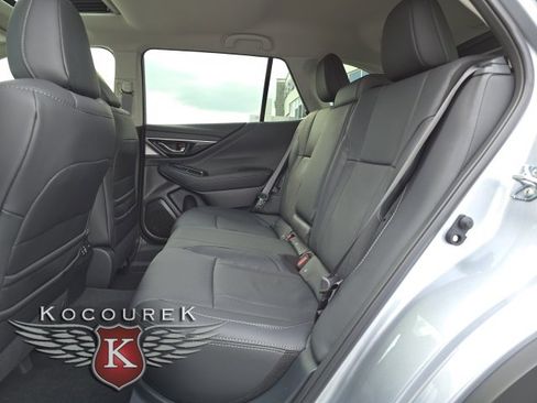 Used 2025 Subaru Outback Limited w/ Tech Package 3 image 21