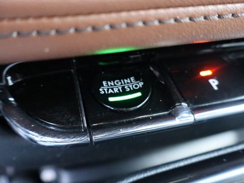 Used 2021 Lincoln Nautilus Reserve w/ Monochromatic Package image 19