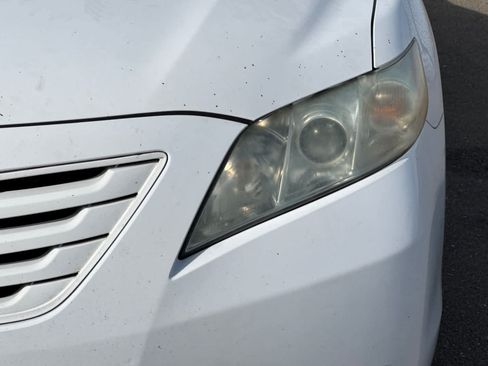 Used 2009 Toyota Camry LE FWD image 14